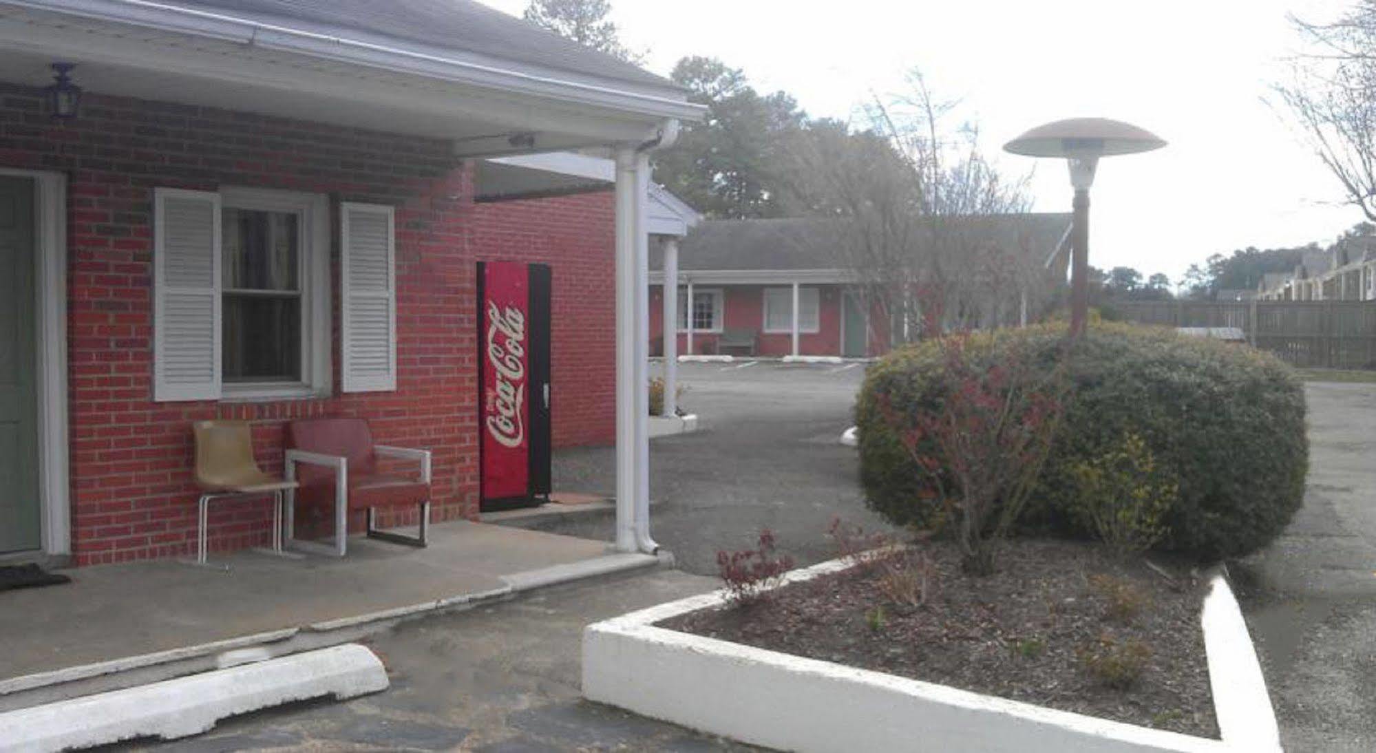 Bassett Motel Williamsburg Exterior foto